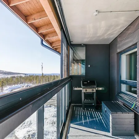 Levi 1607 Ski-in Ski-out With Mountain View And With 2 Skipasses Kittilä