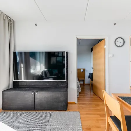 Levi 1607 Ski-in Ski-out With Mountain View And With 2 Skipasses Appartement Kittilä