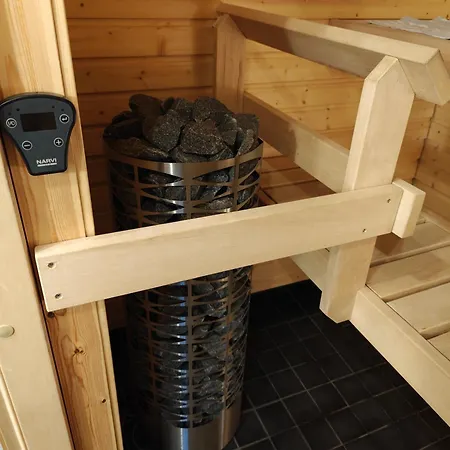 Levi 1607 Ski-in Ski-out With Mountain View And With 2 Skipasses * Kittilä