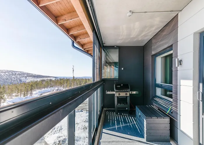 Levi 1607 Ski-in Ski-out With Mountain View And With 2 Skipasses Kittilä